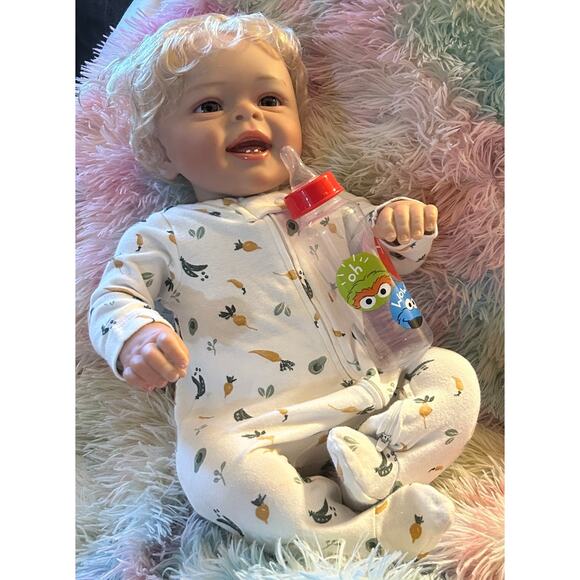 Reborn Baby Boy Silicone Vinyl Limbs Cloth Body 22" + Accessories (NEW) - Picture 3 of 9